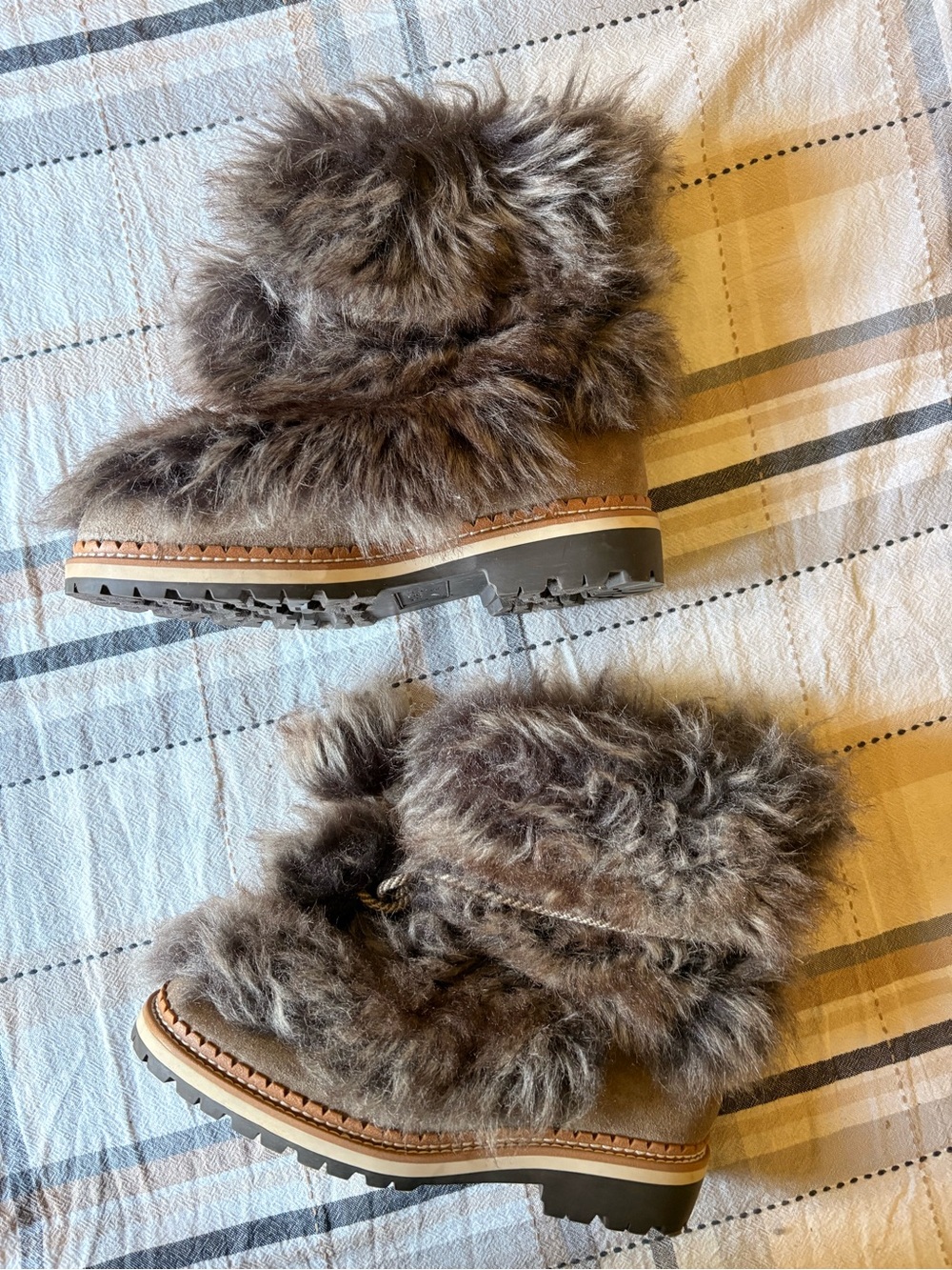 J McLaughlin Boots Faux Fur Suede Winter Gray Taupe Apres Ski Snow Bunny Women 8